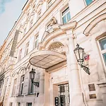 Hotel Boutique Klarov 4*