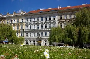 Boutique Klarov Отель 4*