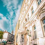Boutique Klarov Hotell 4*