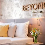 Boutique Klarov 4*
